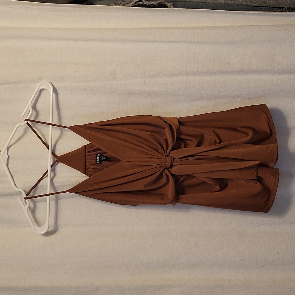 Express Cinnamon Halter Tank